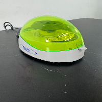 Braintree Scientific Mini Centrifuge image 0